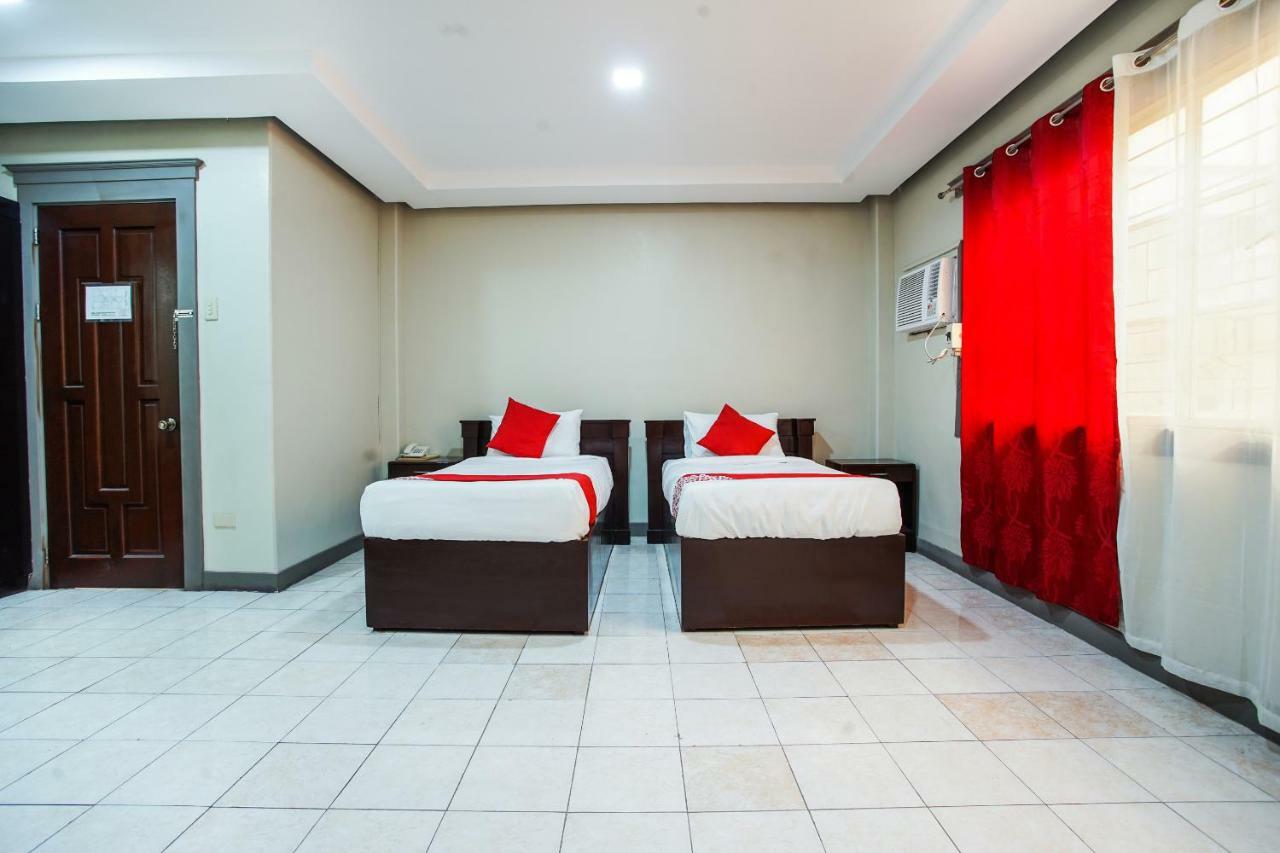 Oyo 192 Tcc Condo-Hostel Davao City Esterno foto