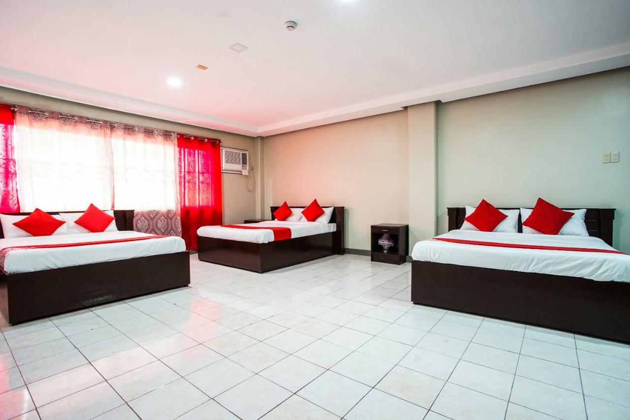 Oyo 192 Tcc Condo-Hostel Davao City Esterno foto